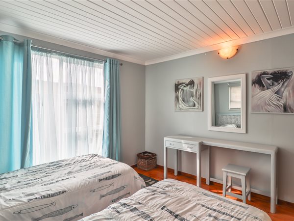 4 Bedroom Property for Sale in Stilbaai Wes Western Cape